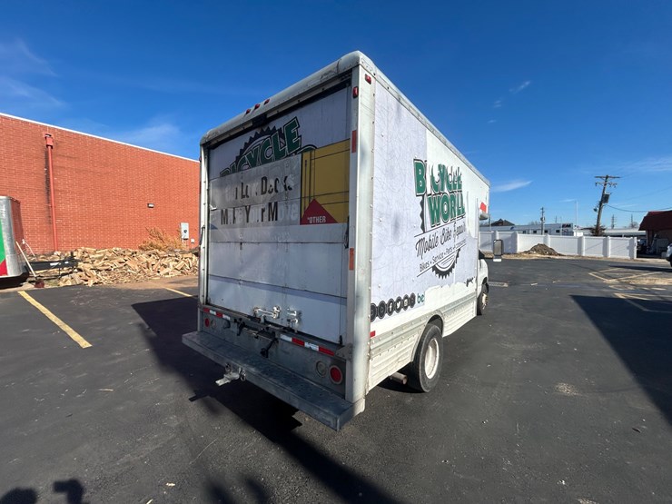 2006-ford-e450-image-19