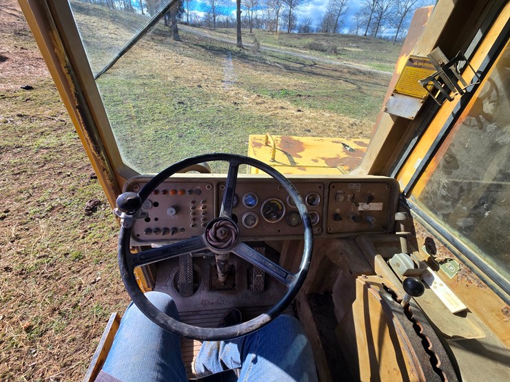 caterpillar-d25c-image-62