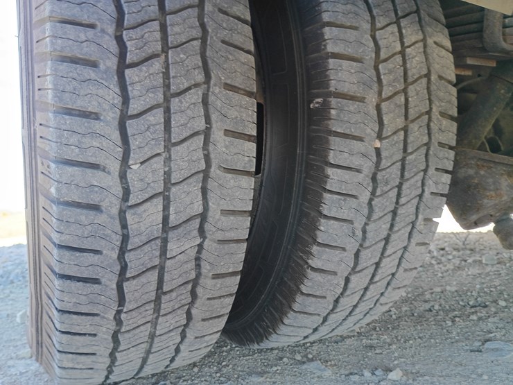 2009-ford-e450-image-118