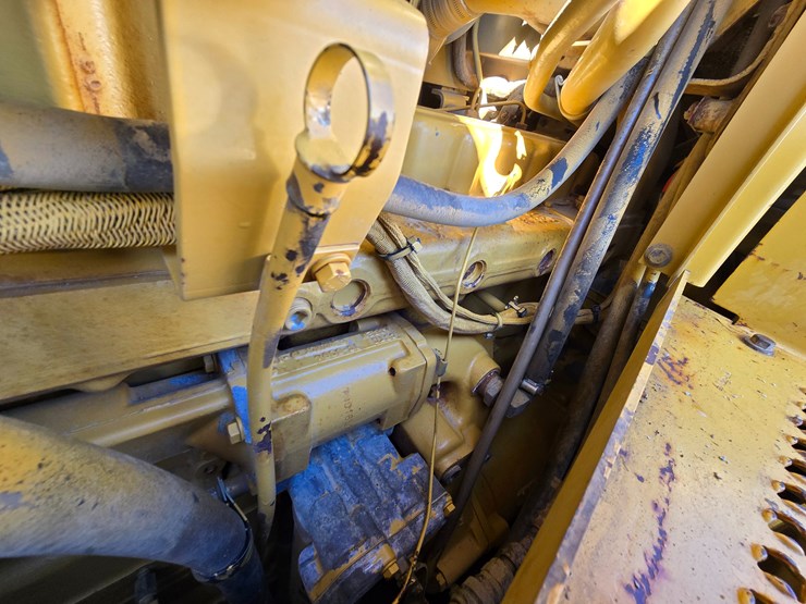 1999-caterpillar-d6r-xl-image-86