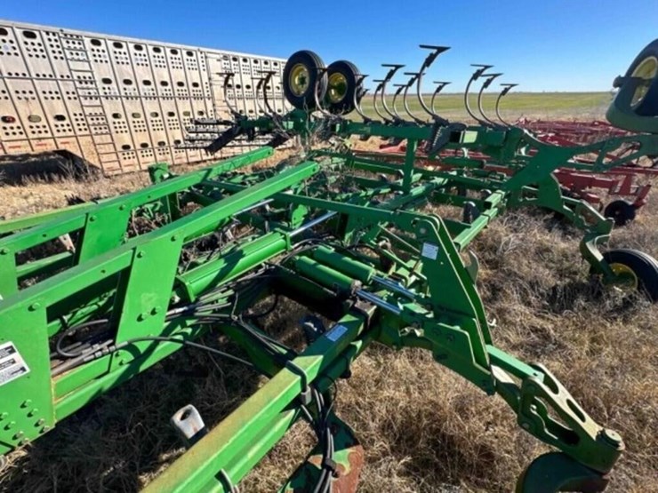 2008-john-deere-2210-image-19