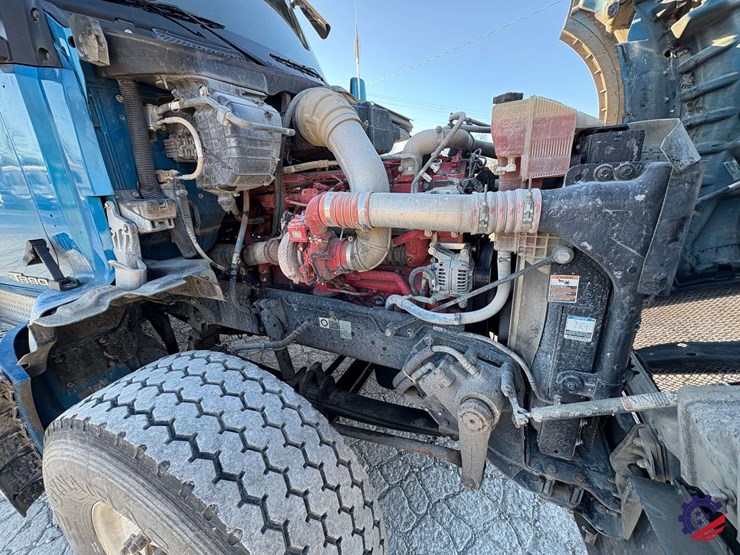 2020-kenworth-t880-image-44