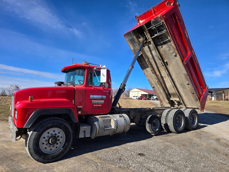 1998-mack-rd688s-image-37