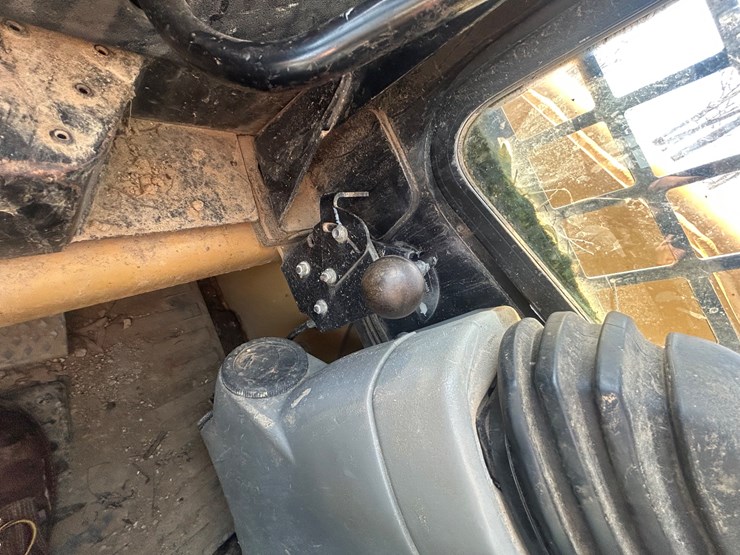 2003-caterpillar-236-image-39