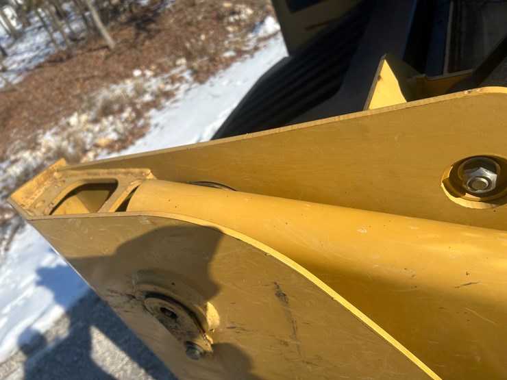 2003-caterpillar-236-image-60