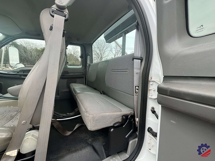 2004-ford-f650-image-68