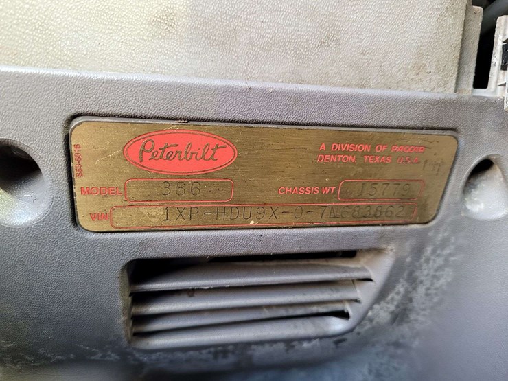 2007-peterbilt-386-image-21