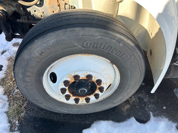 2010-international-durastar-4300-image-21