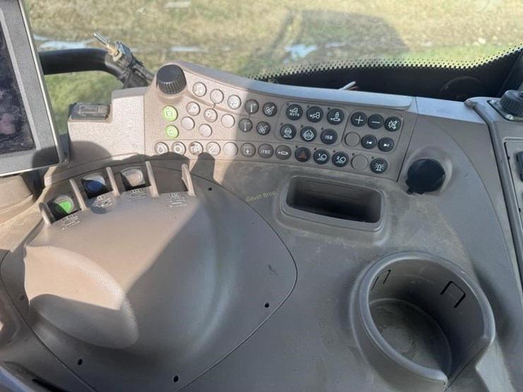 john-deere-6130r-image-17