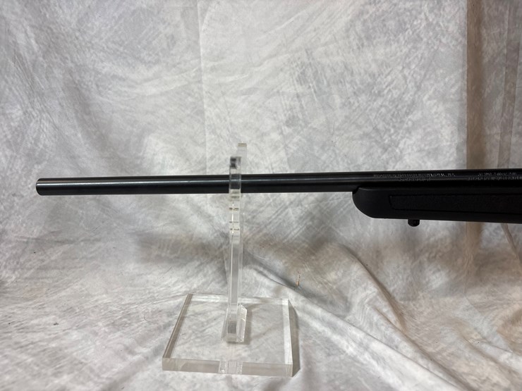 #2757-•-mossberg-model-817-17-hmr-bolt-action-rifle,-sn:-hv14737744-image-3