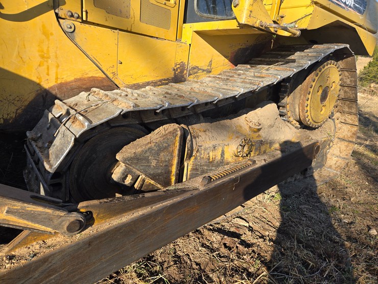 2002-caterpillar-d6r-image-55