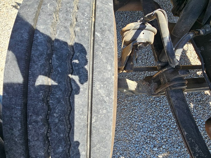 2012-peterbilt-382-image-75