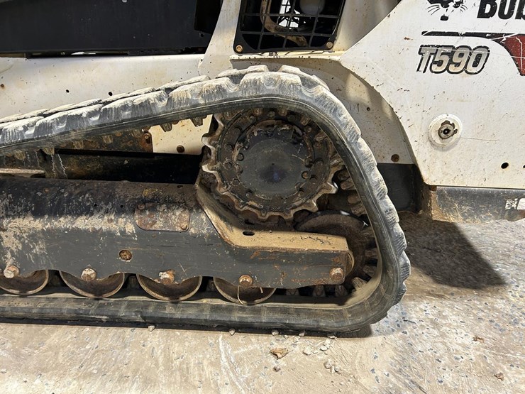 2017-bobcat-t590-image-19