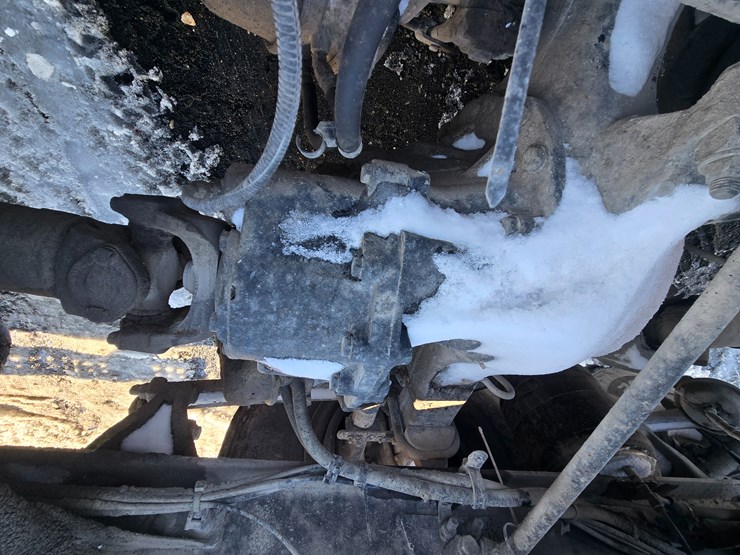 2012-freightliner-coronado-132-image-100