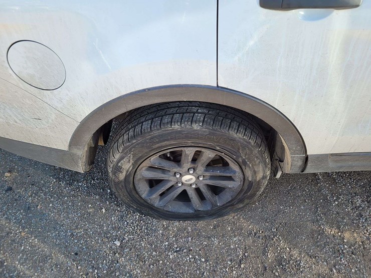 2014-ford-explorer-image-4