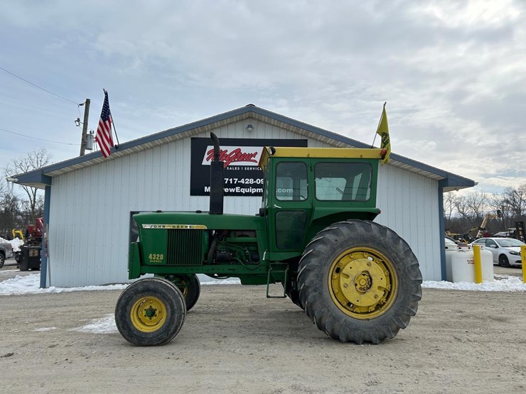 john-deere-4320-image-1