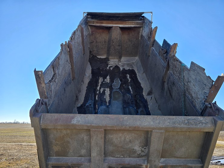 1999-kenworth-t800-image-41