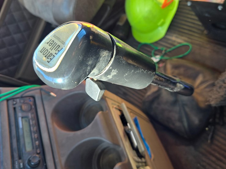 2012-freightliner-coronado-132-image-68