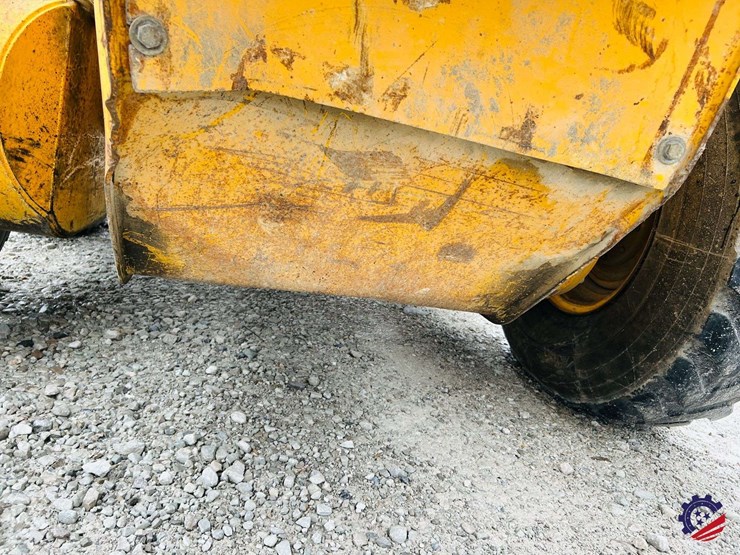 2003-volvo-g710b-image-38