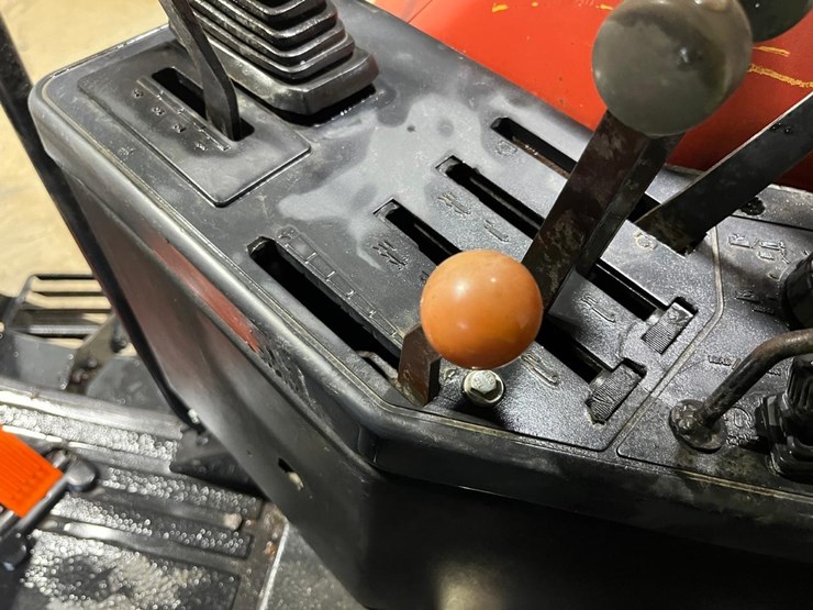 case-ih-5140-image-30