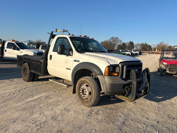 2006-ford-f450-image-1