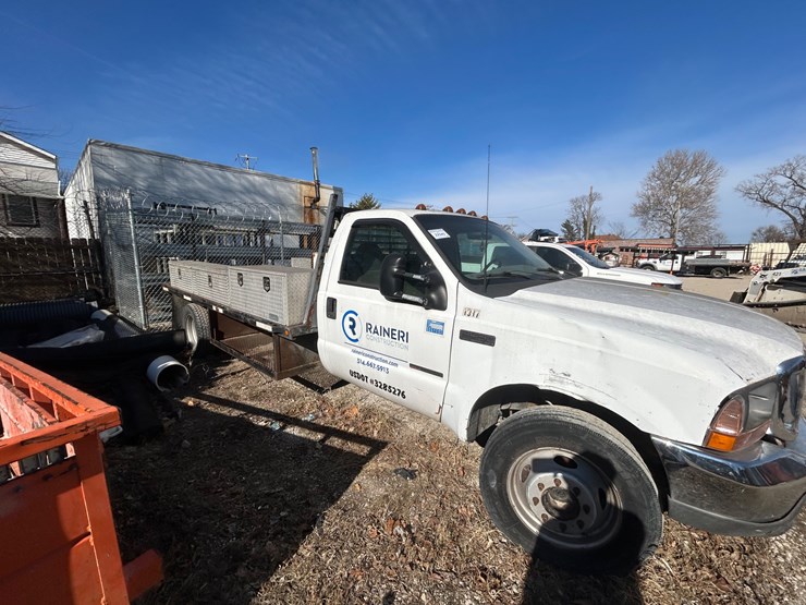 2000-ford-f450-image-18