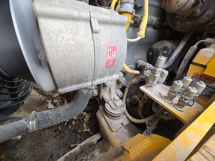 2004-deere-655c-image-44