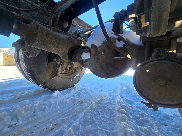 1996-peterbilt-385-image-78