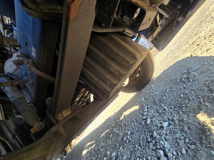 2014-freightliner-cascadia-125-image-48