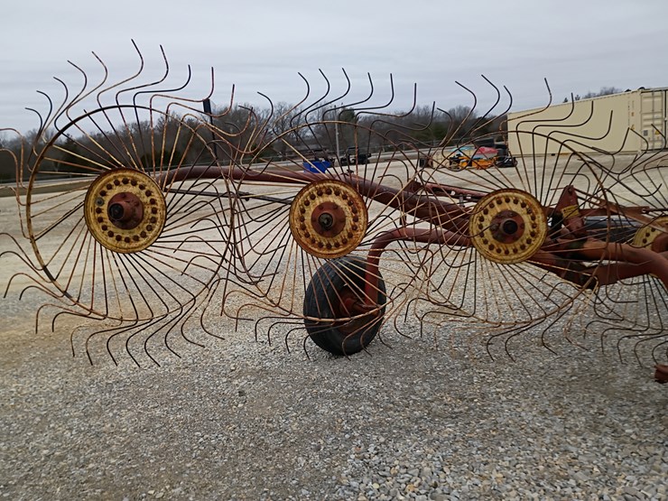 massey-ferguson-39-image-13