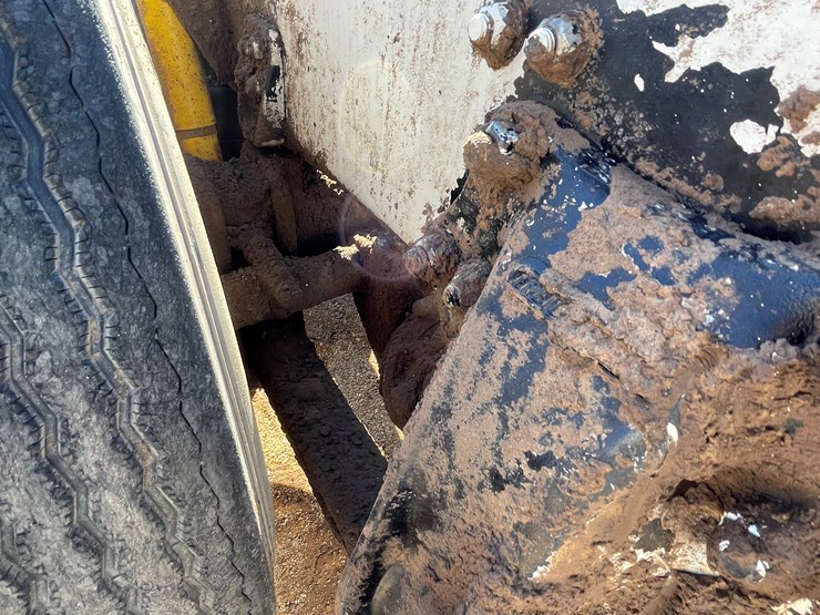 1996-freightliner-fl80-image-118