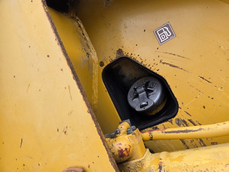 2002-caterpillar-963c-image-133