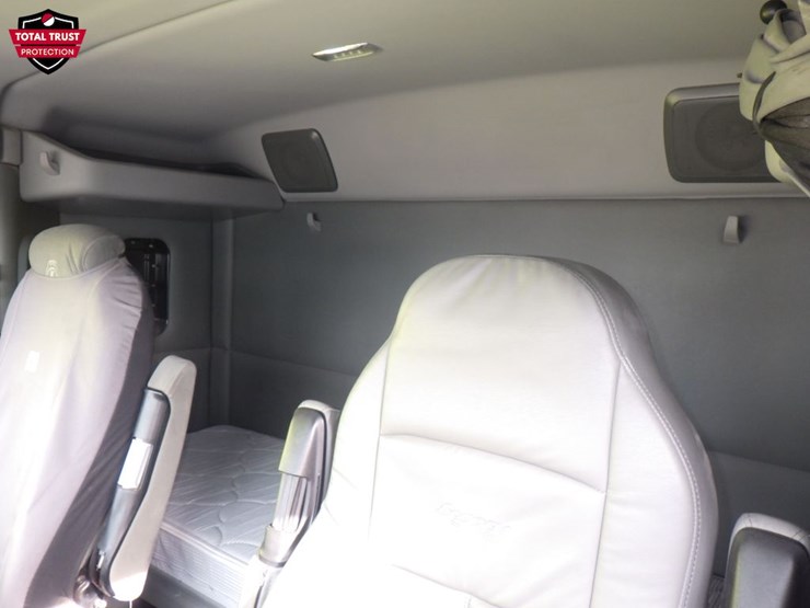 2019-kenworth-t880-image-20