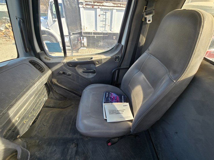 2005-caterpillar-c9-image-42