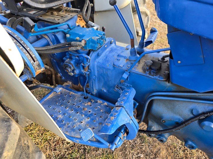 2006-farmtrac-535-image-32