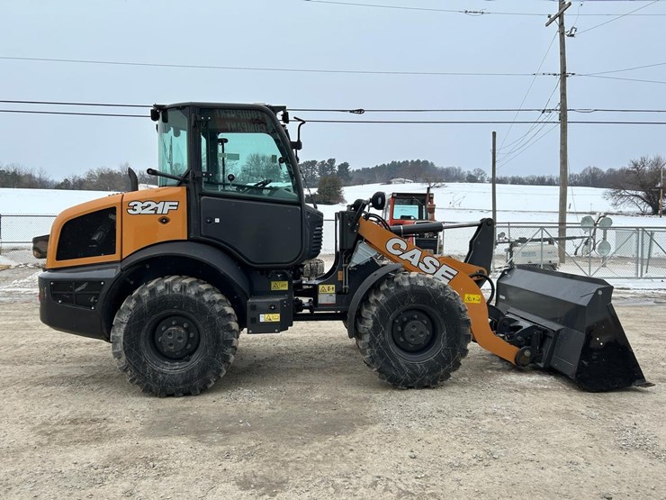 2023-case-321f-image-6