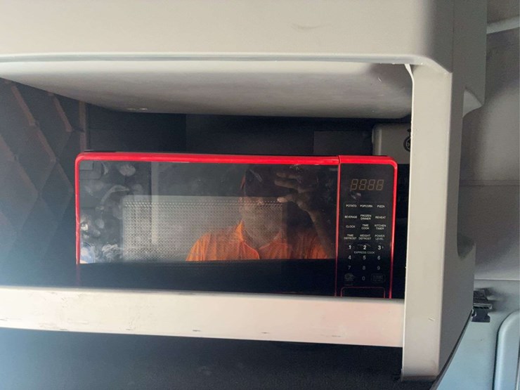 2017-kenworth-t680-image-35