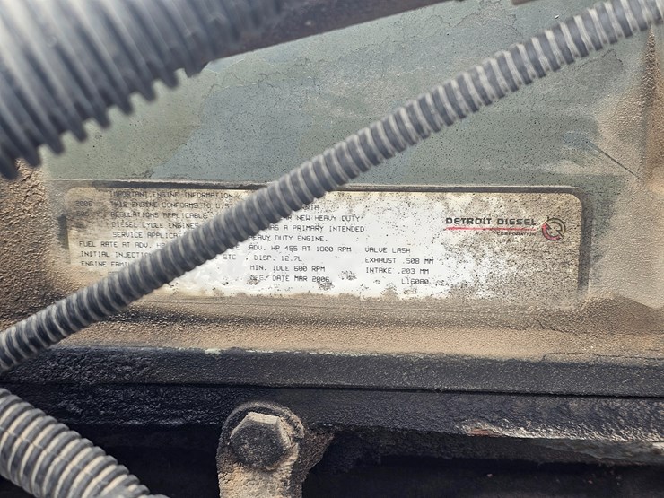 2007-freightliner-columbia-120-image-31