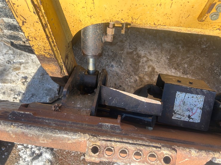 2003-caterpillar-236-image-55