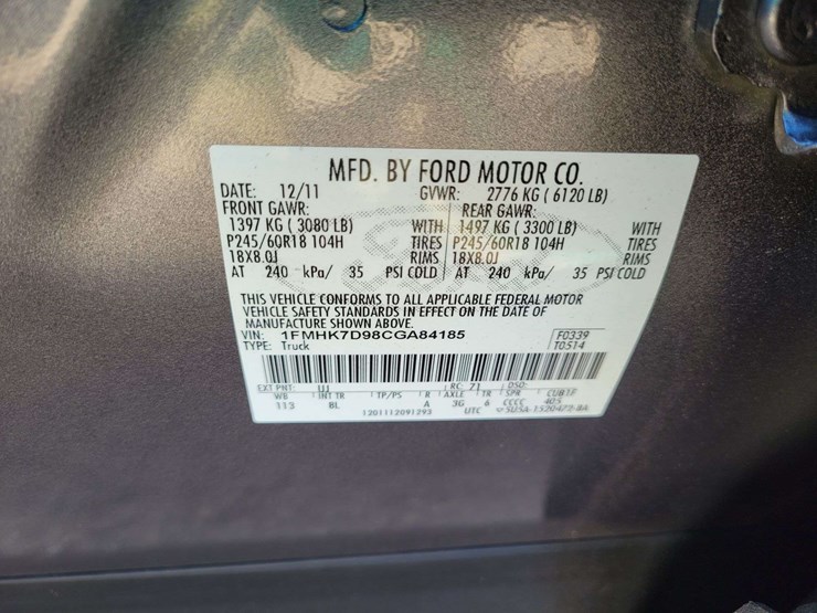 2012-ford-explorer-xlt-image-16