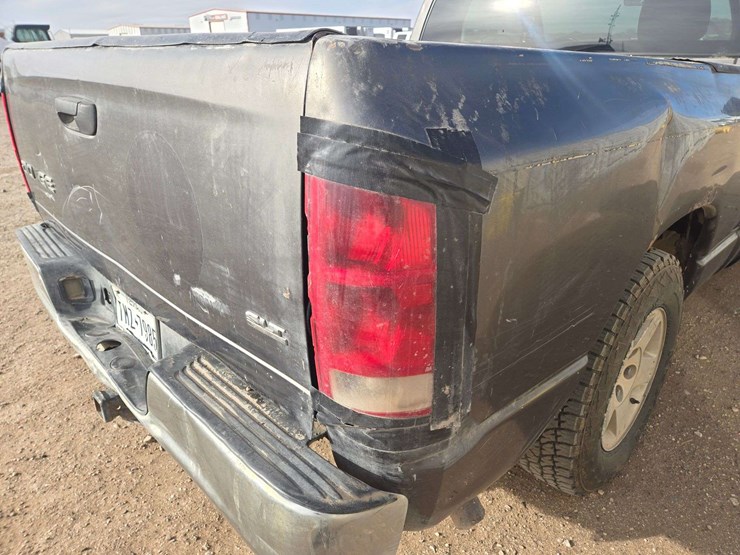 2004-dodge-ram-1500-image-11