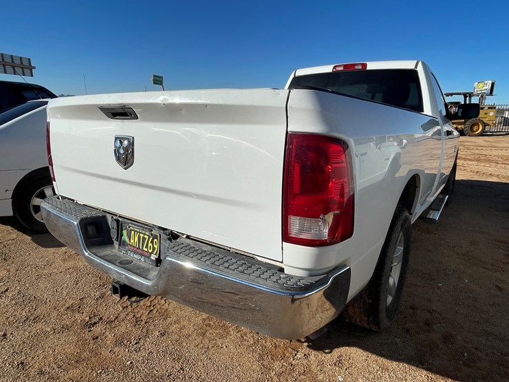 2016-dodge-1500-image-6