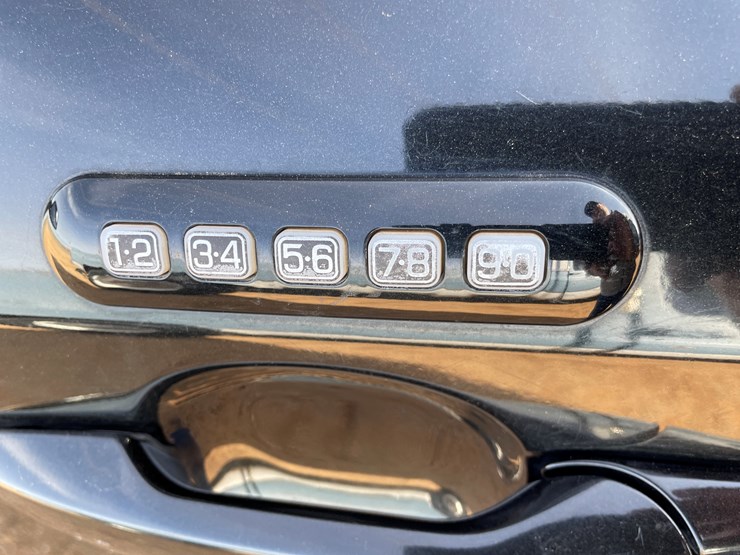 2013-ford-edge-image-40