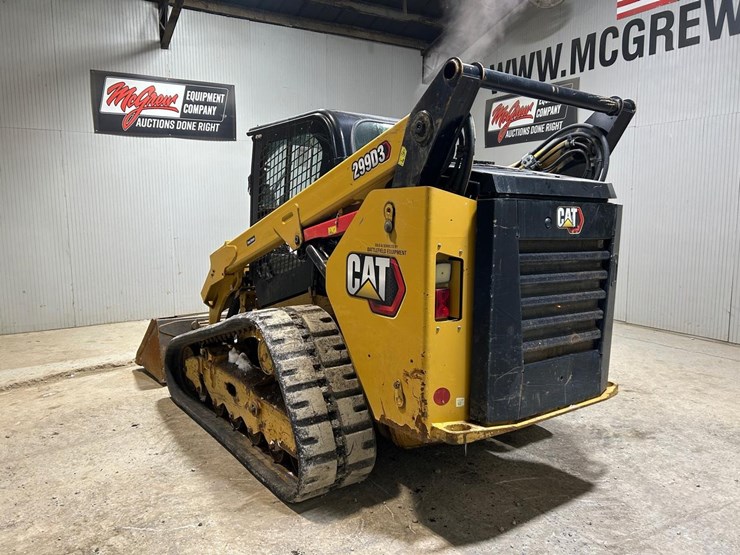 2021-caterpillar-299d3-image-2