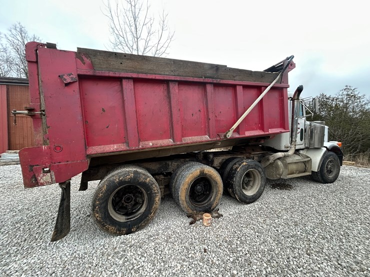 1988-peterbilt-357-image-9