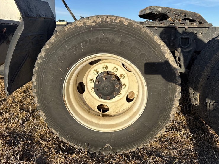 1999-international-60-image-41