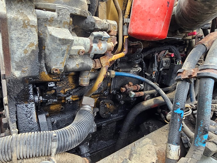 2000-freightliner-fl60-image-30