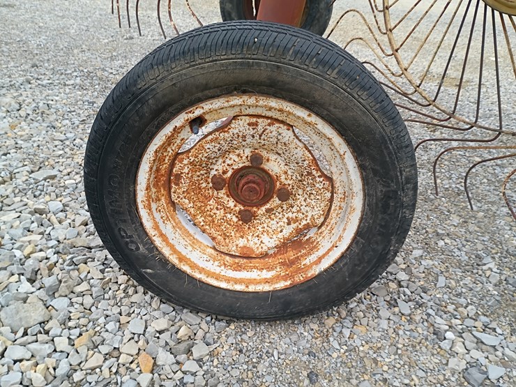 massey-ferguson-39-image-16