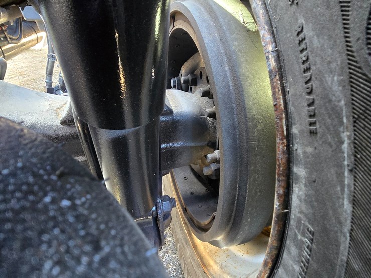 2012-freightliner-cascadia-113-image-87