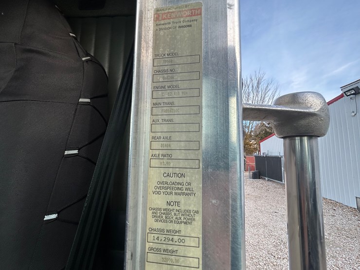 2001-kenworth-t800-image-93